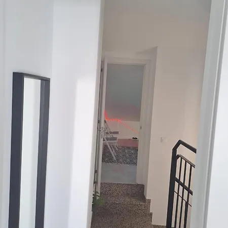 Jara Centro - 1a Duplex * Малага